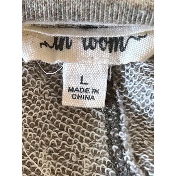 In Loom Taupe Bandana Patchwork Distressed Pullover L - Image 6