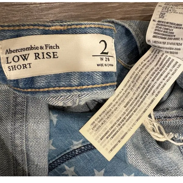 2010s‎ Abercrombie & Fitch Low Rise Distressed Denim Micro Shorts Light Wash 2 - Image 9