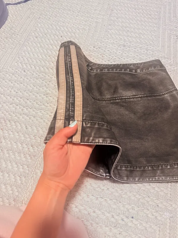 Black Leather Mini Skirt Size XS - Image 5