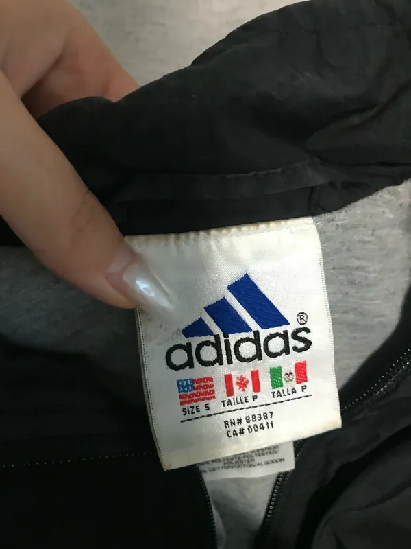 Adidas jacket - Image 3