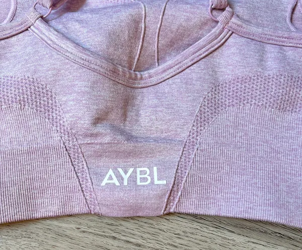 AYBL Motion Seamless Sports Bra Pink Size XS LIKE NEW - Image 5