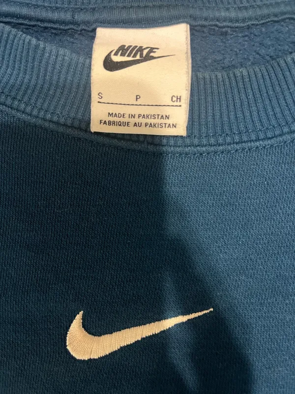 Blue/teal nike crewneck, Size S - Image 2