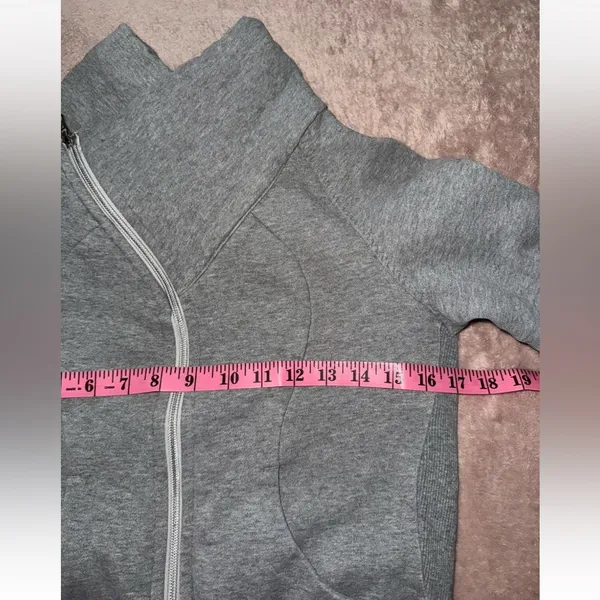 Lululemon Women’s Asymmetrical‎ Scuba Full Zip Jacket Gray Size 4 - Image 7
