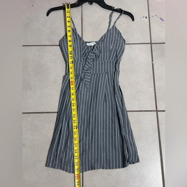 Purple Snow Women‎ Gray Striped Dress size Small - Image 7