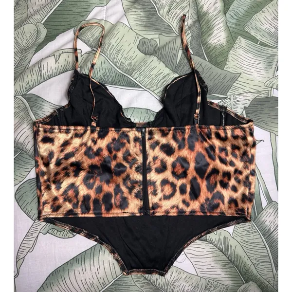 AKIRA Leopard Print Satin Lace Corset Cami Top Plunge Neck Size XL - Image 5
