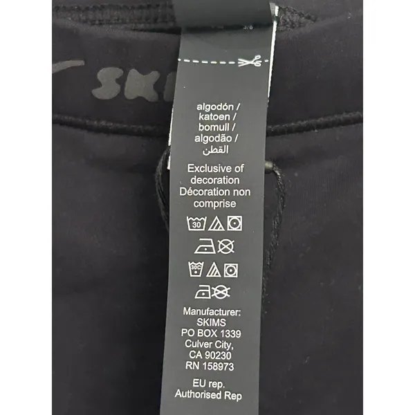 NWT Women's Nike SKIMS Weightless V Panel 26” Leggings Obsidian Black XS - Image 6