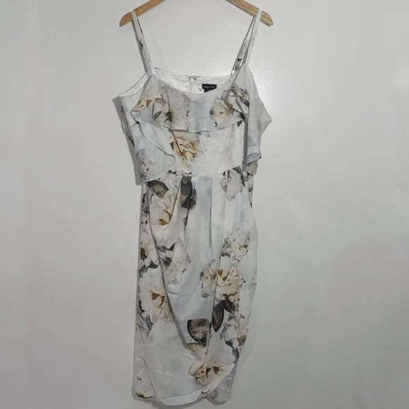 NWT City Chic English Garden Maxi Dress M/18 Romantic Feminine Soft Glam Garden‎ - Image 3
