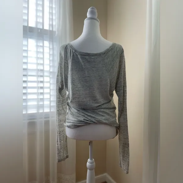 ATHLETA Shiva Linen Metallic Shimmer Long Sleeve Top in Gray Heather Size XS - Image 4