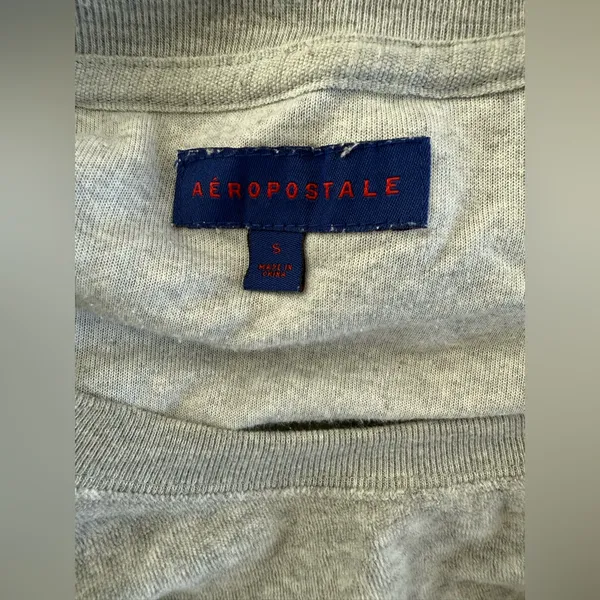 Aeropostale small women’s sweater - Image 4