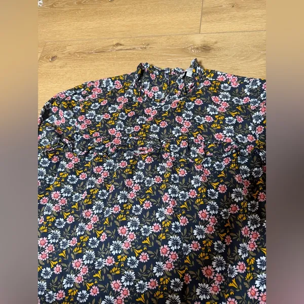 LOFT Cottagecore Floral Blouse Ruffle Bib Keyhole Dark Academia Vintage Style M - Image 4