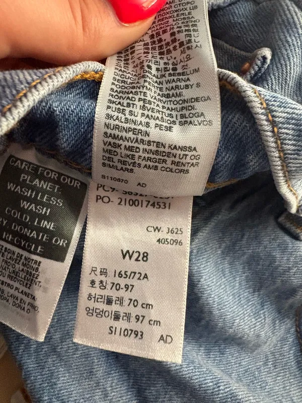 Levi’s 501 Shorts - Image 4