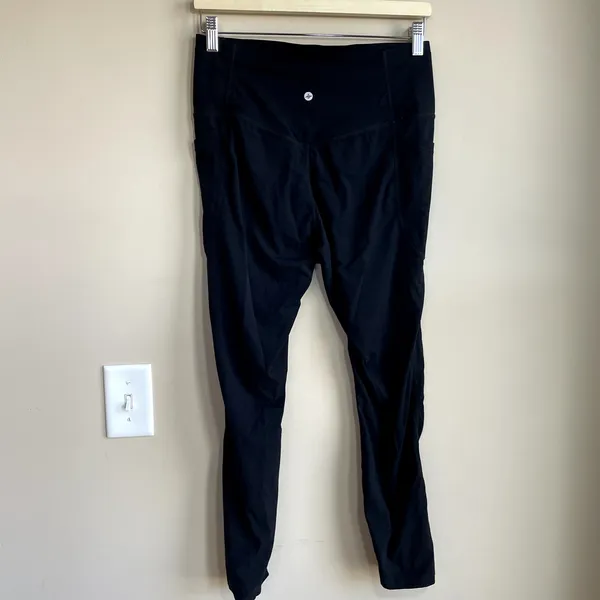 Halara 7/8‎ length black leggings women's L nylon elastane high waisted pockets - Image 4
