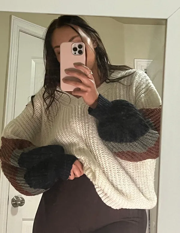 Sweater - Image 6