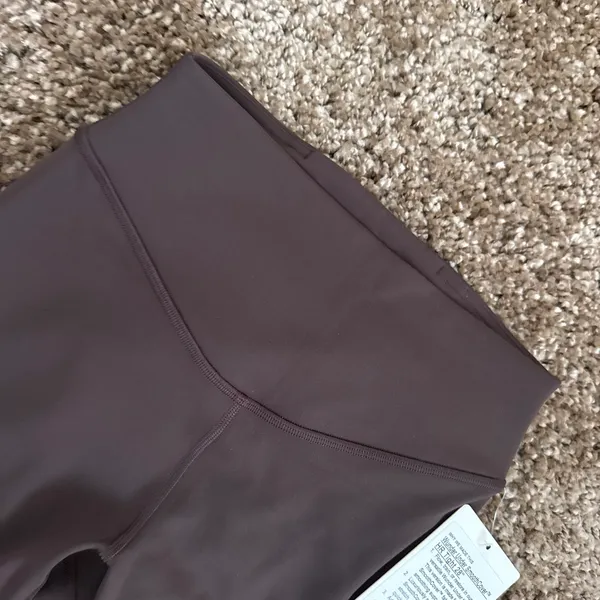 Lululemon Wunder under smooth cover HR tight 28” brand new with tags - Image 3