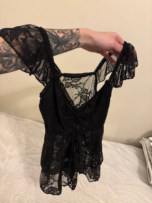 Black lace top - Image 3