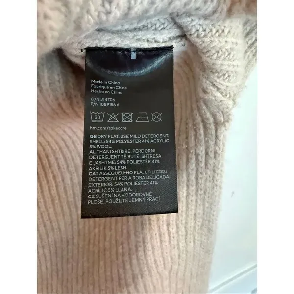 H&M light weight beige melange wool blend ribbed quarter zip sweater small - Image 4