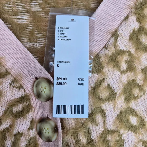 NWT Urban Outfitters Kimchi Blue Meo Fuzzy Leopard Cropped Cardigan S Pink Honey - Image 3