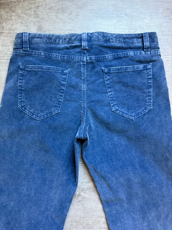 Theory Blue Corduroy Pants Size 2 Low Rise Flare Bootcut Retro Y2K Style - Image 4