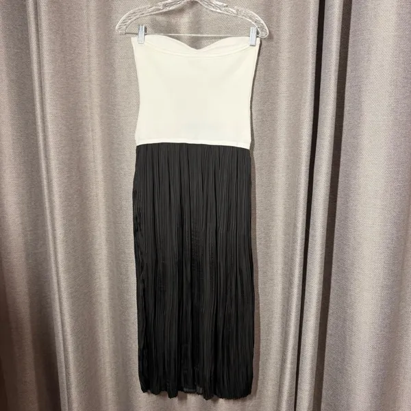 Moon River Strapless Midi Dress Womens Medium Black White Excellent Pleated - Image 2