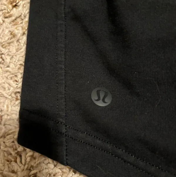 Lululemon size 10 shorts - Image 6