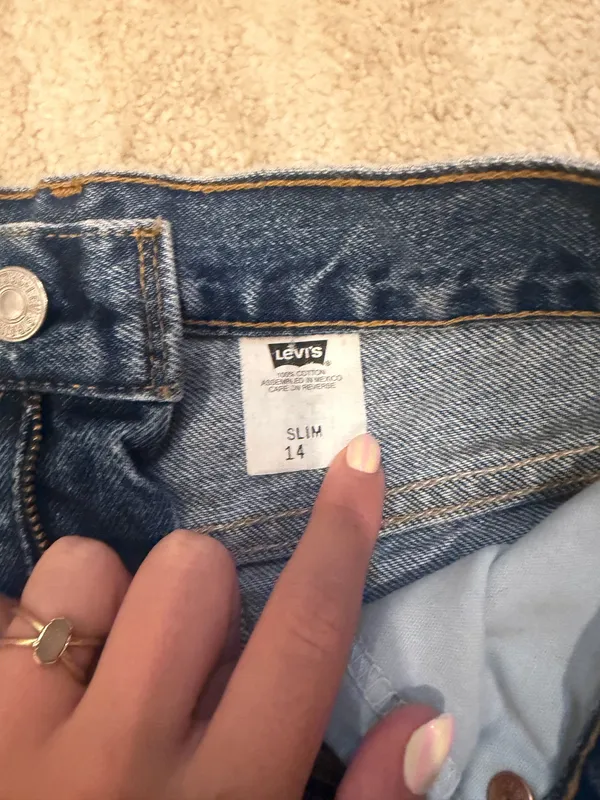 Levi’s Shorts - Image 3