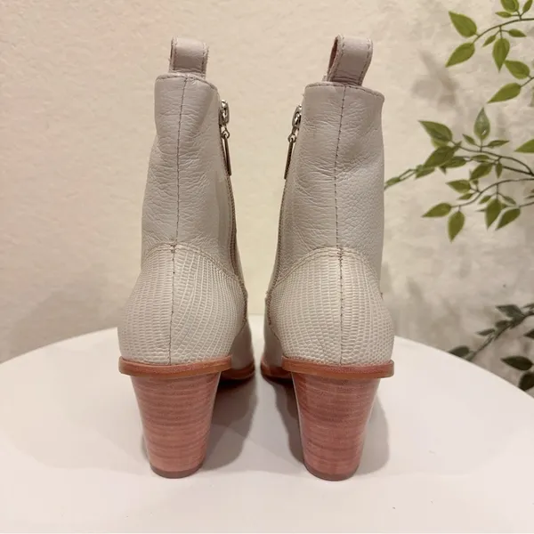 Kaanas Hague Cowboy Leather Bootie in Ivory NWOT Size 6M - Image 5