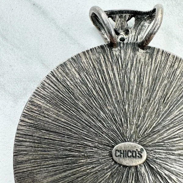 Chico's Vintage Illustrated Round Pendant ✨ - Image 10