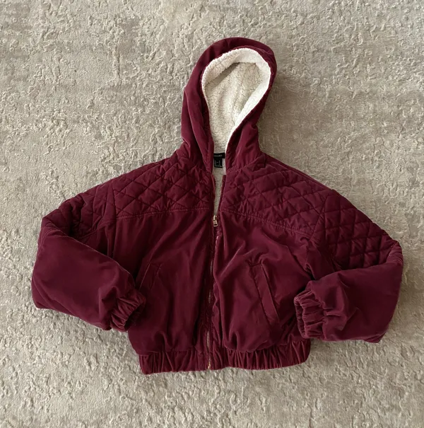quilted deep pink fur lined cropped bomber zip up jacket - Image 2