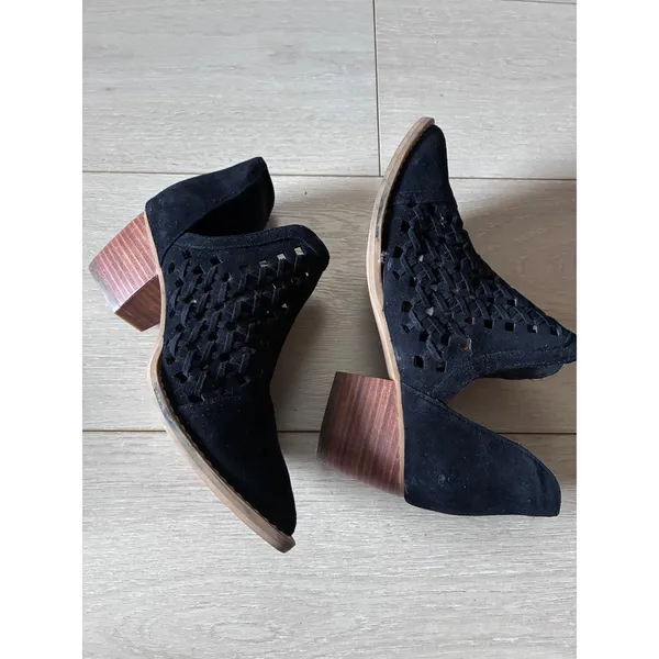 BP Black Woven Laser Cut Ankle Booties Pointed Toe Block Heel Size 5M - Image 3