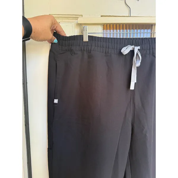 FIGS Sheridan Barrel Scrub Pants Black PO 5807 Size XXL NEW - Image 3