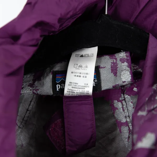 Patagonia Women's Waterproof Full Zip Hooded Hood Rain Jacket Plumb Purple Large - Image 3