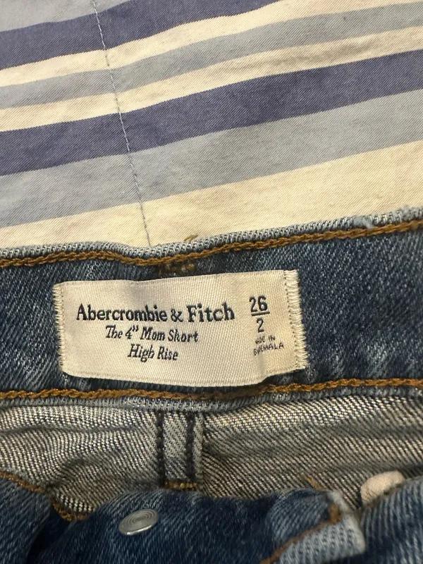 Abercrombie Mom Shorts - Image 3