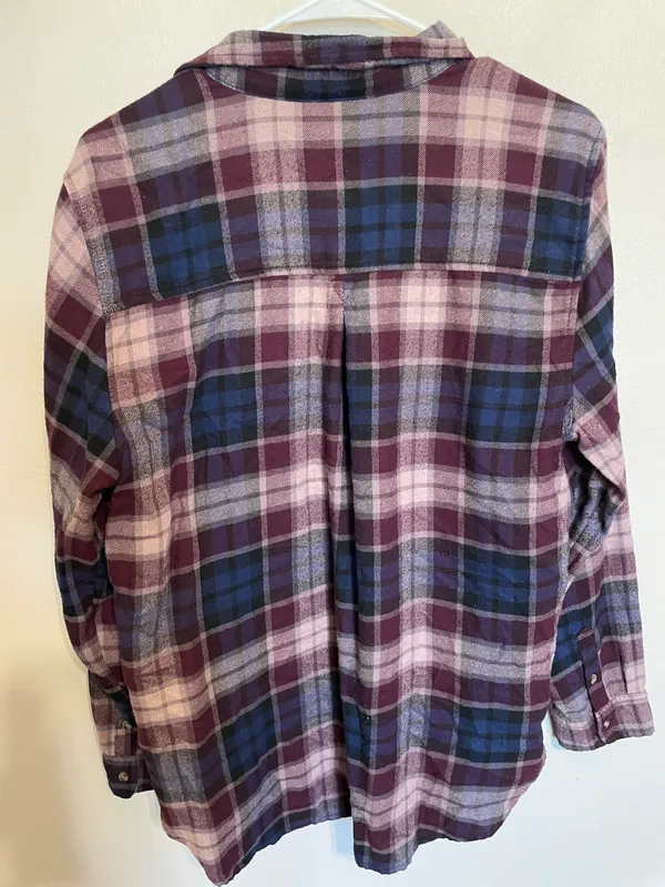 American Eagle Boyfriend Fit Flannel - Image 2