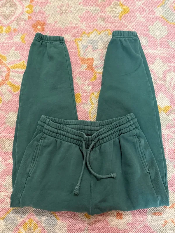 Aritzia TNA Cozy Fleece Boyfriend Sweatpants - Image 2