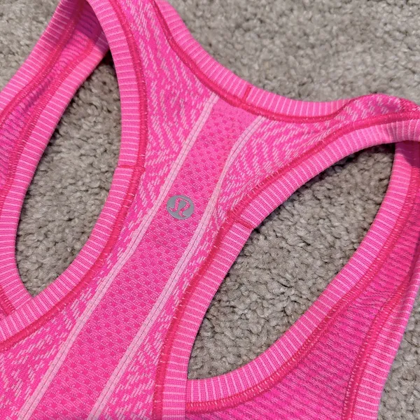 LULULEMON Swiftly Tech Racerback in Heathered Raspberry Glo Light Sz. 4 - Image 9