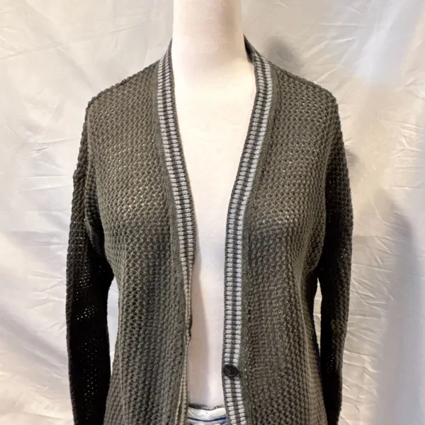 American Eagle Women's Green Open Knit Varsity Button Long Cardigan - Image 2