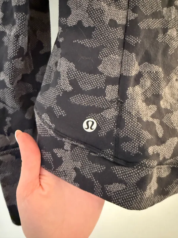 Lululemon Camo Long Sleeve - Image 5