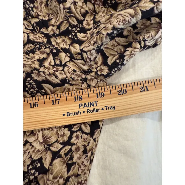 VTG Taurus II Long Sleeve Lace Trim Smocked Waist Midi Dress Floral Black 12 - Image 11