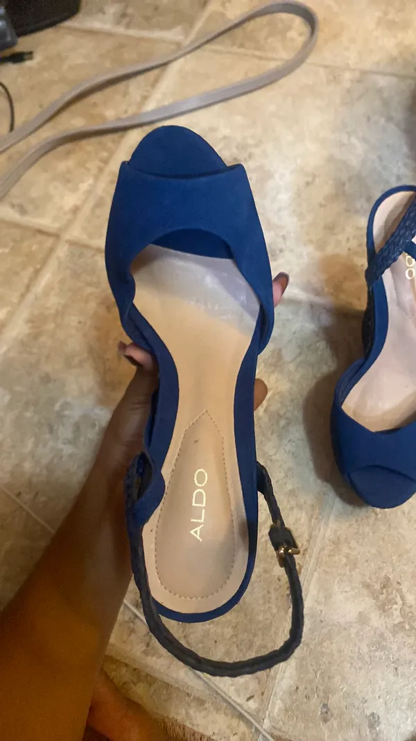 Shoes - Image 4