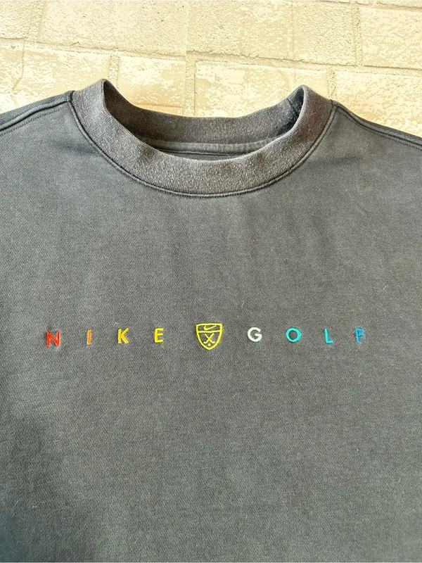 Nike Golf Crewneck Sweatshirt with Multicolor Logo Activewear Size small - Image 3
