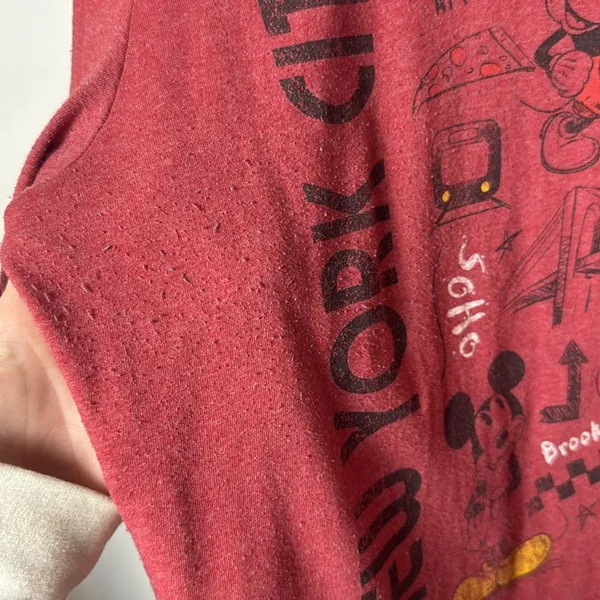 Disney Store Red Mickey NYC Graphic Tee size XL - Image 8