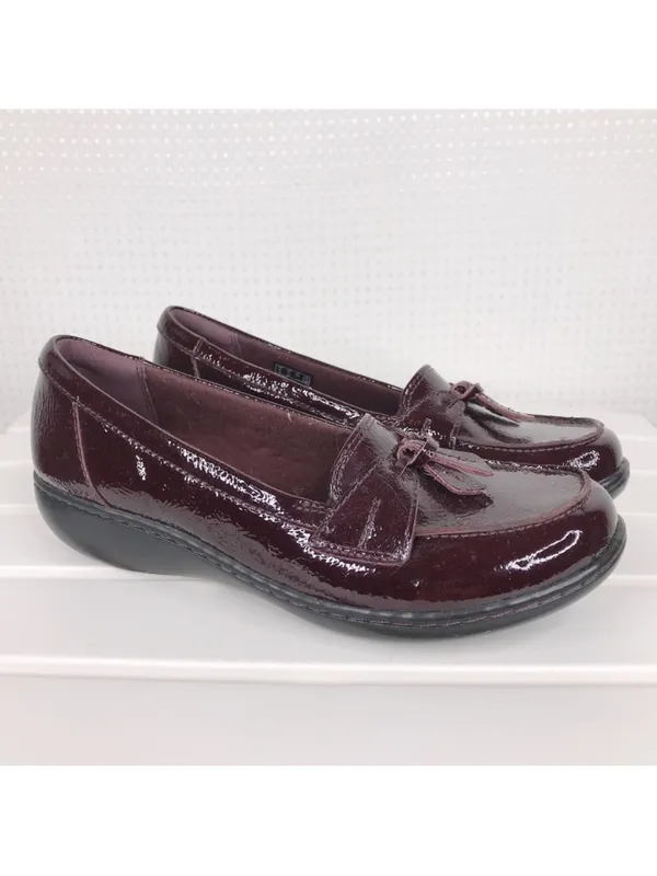 Clarks Collection Ashland Bubble Burgundy Patent Leather Loafers 7.5 - Image 2