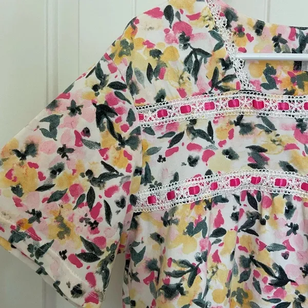 EUC‎ | Joan Vass women’s patterned lace decorated top — medium - Image 2
