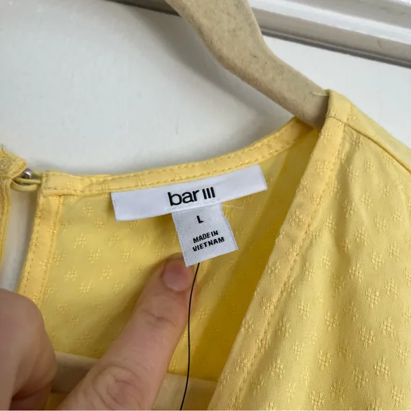 Bar III butter Yellow V-Neck Smocked Maxi Dress NWT FLAW short sleeve slit large - Image 6