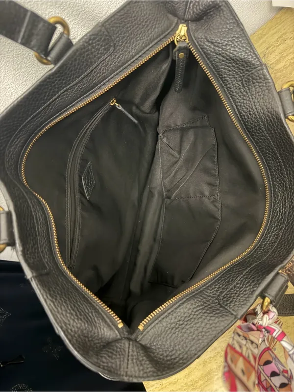 Fossil Black Leather Large Tote Bag with Decorative Scarf - Image 3