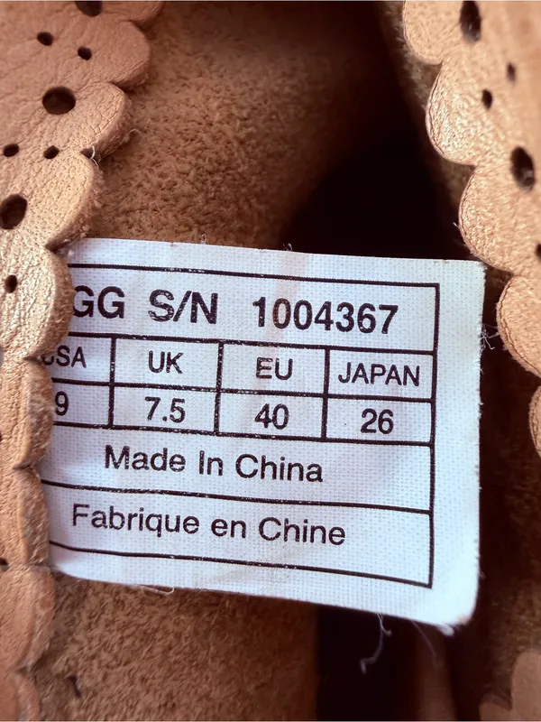 Ugg Darling Suede Pull‎ On Ankle Boot in Brown Size 9 - Image 2