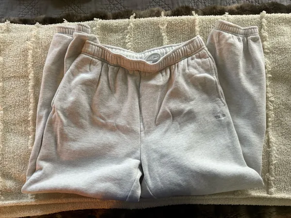 Aritzia Sweatfleece Sweatpants TNA Cuffed - Image 2