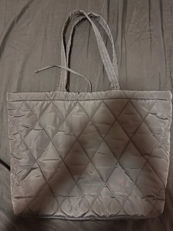 Vera Bradley Tote Bag Quilted - Image 2