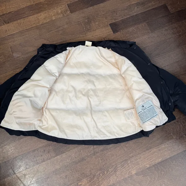 Champion black puffer damen jacket coat small - Image 5