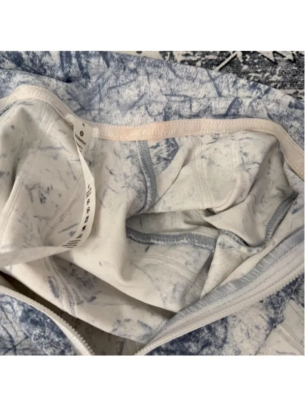Lululemon Ebb to Train Jacket - Size 4 - Image 8